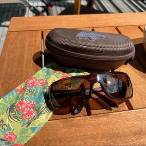 Maui Jim Peachi MJ202-10 tortoise polarized mens sunglasses